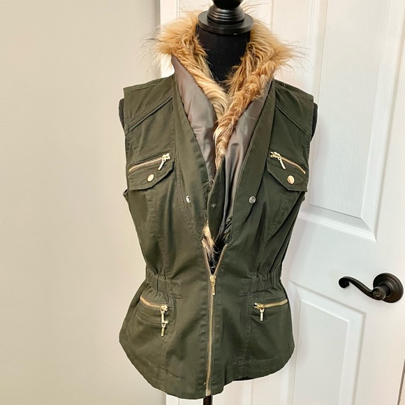 INC Faux Fur Vest 🤎💚 - Picture 9 of 11